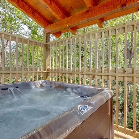 Lovers Hideaway Villa Gatlinburg Exterior photo